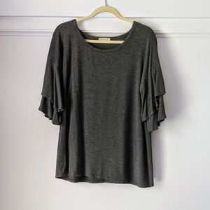 Pebble and Stone Gray Ruffle Sleeve Top Size 1X